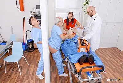 Horny Bosomy Nurse Jaw-dropping Porn Story – Jordi El Nino Polla And Angel Wicky